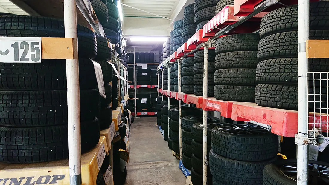 タイヤ保管サービス　タイヤ保管