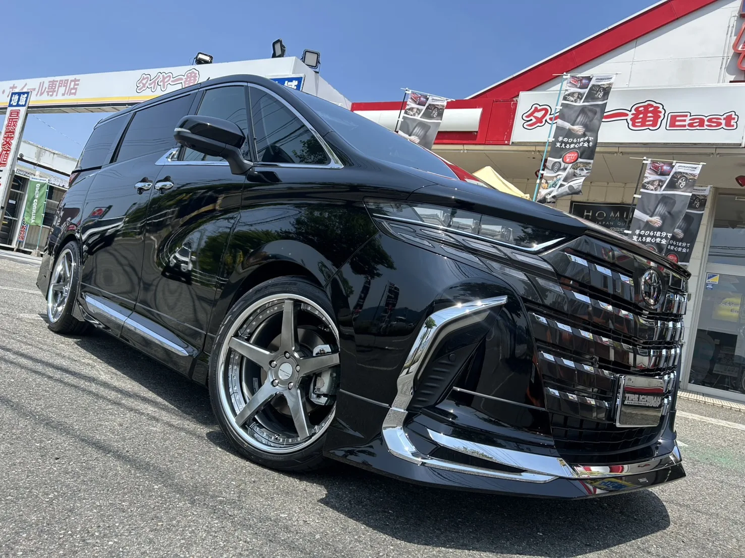 トヨタ40アルファードにSSR EXECUTOR CV06を装着！ - 【公式