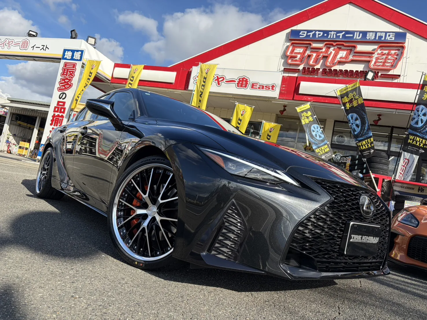 LEXUS ISにWORKシュヴァートSG2を装着！ - 【公式】タイヤ・ホイール